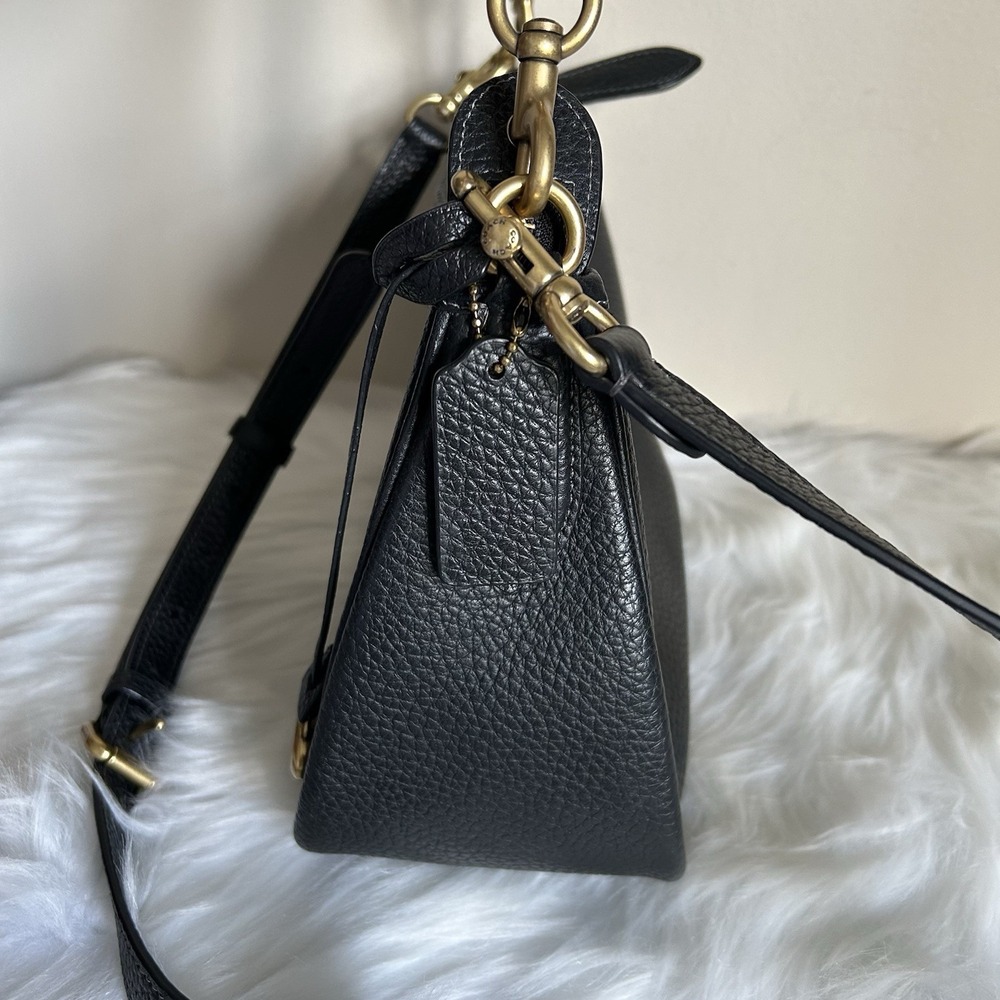 Coach Carry Black Pebbled Leather Shoulder Bag Good - Picture 7 of 13